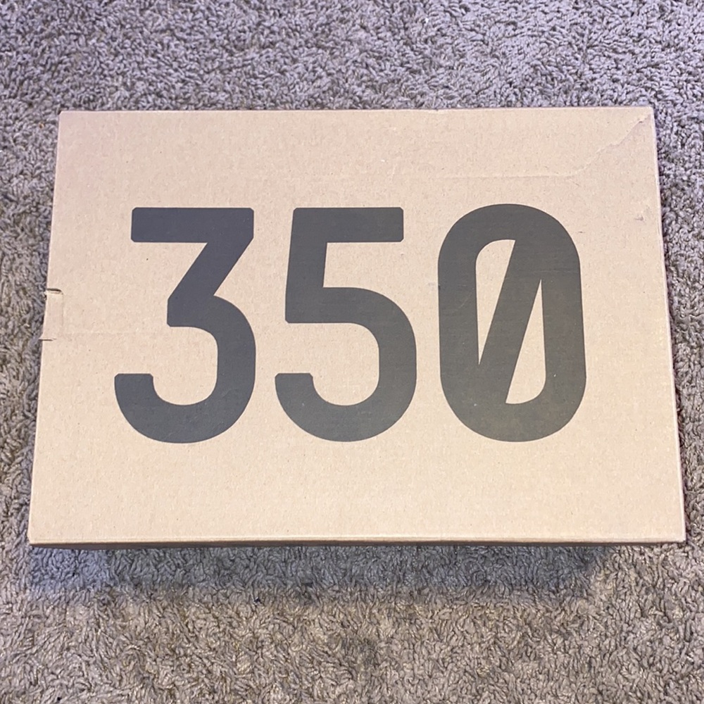 ‼️YEEZY 350 V2 cream/triple white with box - Picture 2 of 5